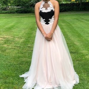 Beautiful cream and black princess prom dress